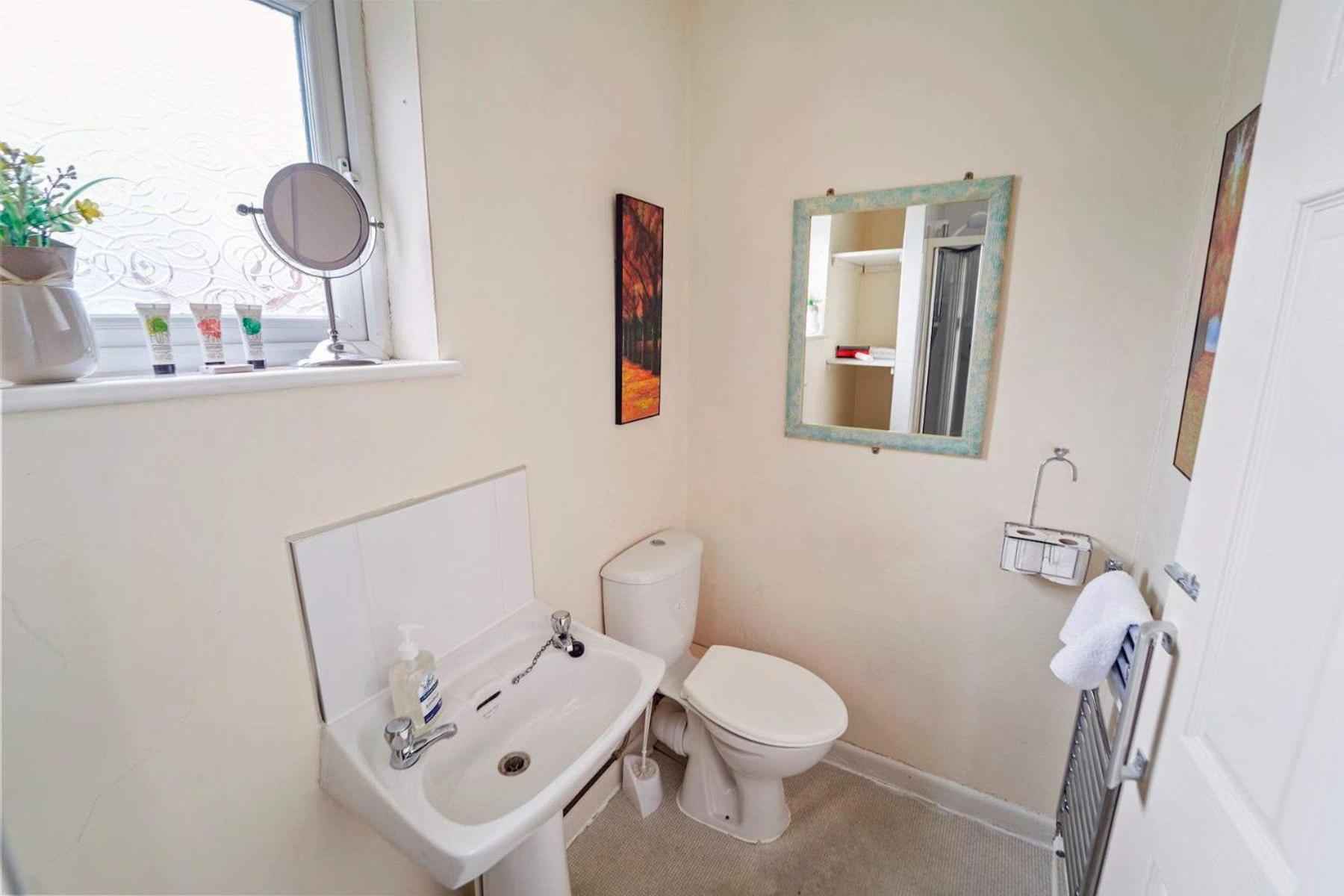 4 Bed Homely Retreat - Wolverhampton Exterior foto